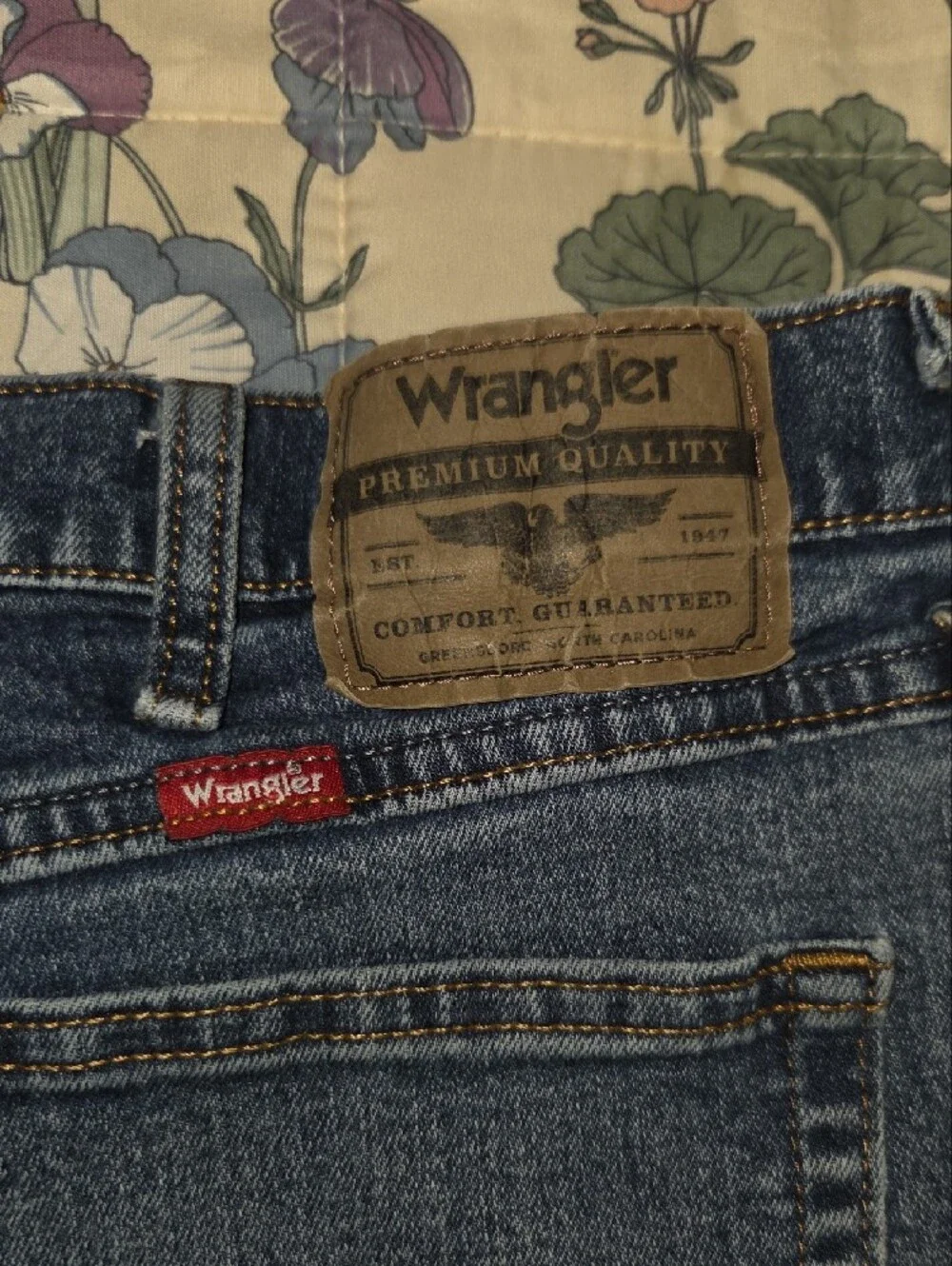 Wrangler Men's Straight-Leg Blue Jeans